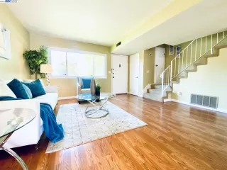 Photo #2: 41027083 Listing 