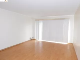 Photo #1: 41027109 Listing