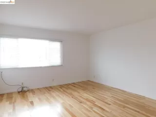 Photo #5: 41027109 Listing