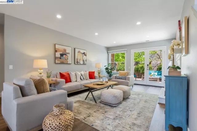 MLS: 41027125 Condo For Sale