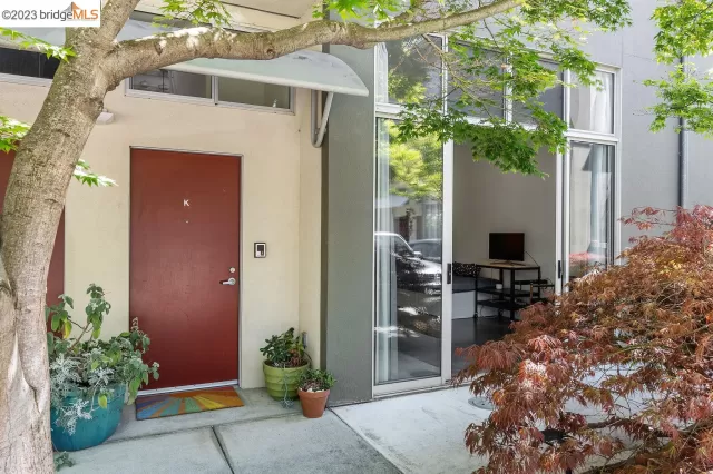 MLS: 41027178 Condo For Sale