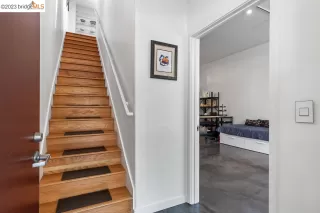 Photo #2: 41027178 Listing