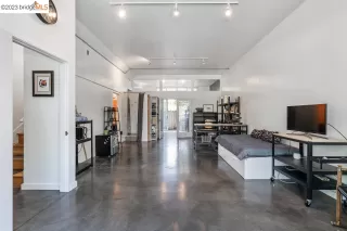 Photo #3: 41027178 Listing