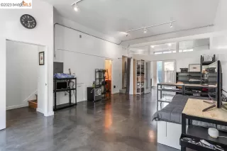 Photo #5: 41027178 Listing