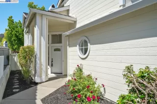 Photo #2: 41027189 Listing 