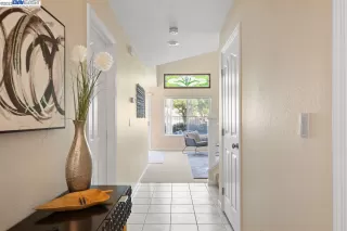 Photo #1: 41027204 Listing