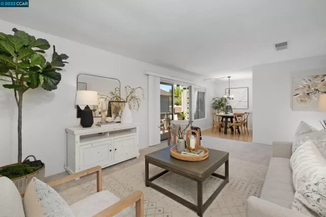 MLS: 41027303 Condo For Sale