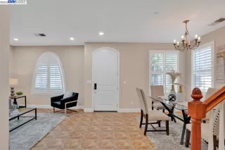 Photo #5: 41027348 Listing