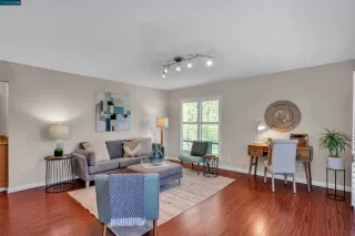 Photo #1: 41027362 Listing 