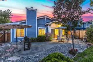 Photo #2: 41027381 Listing 