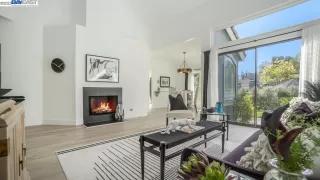 Photo #2: 41027403 Listing