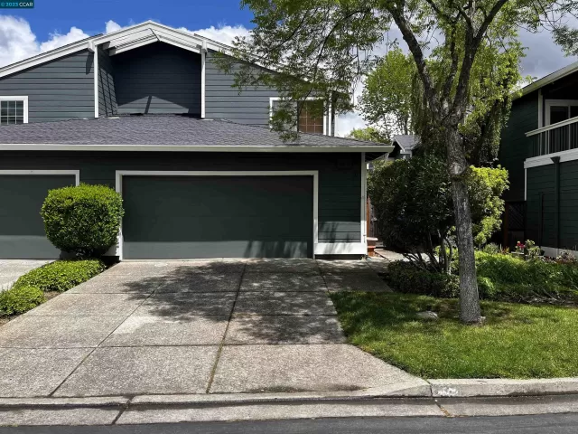 MLS: 41027418 Condo For Sale