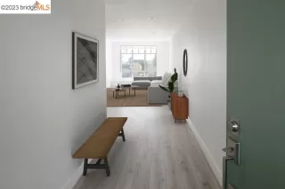 Photo #2: 41027432 Listing