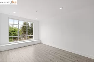 Photo #6: 41027432 Listing