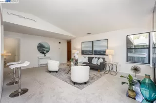 Photo #6: 41027550 Listing