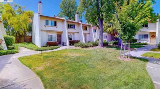 Photo #2: 41027557 Listing