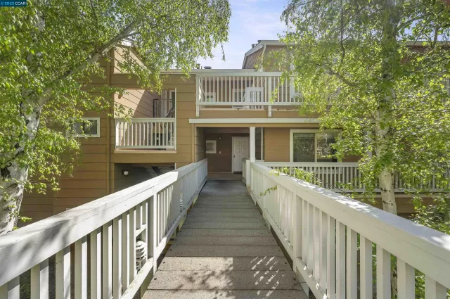 MLS: 41027614 Condo For Sale