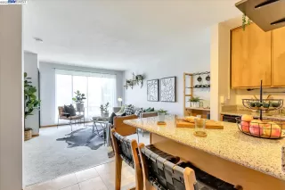 Photo #6: 41027622 Listing 