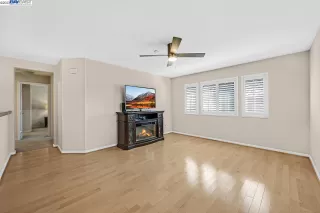 Photo #5: 41027633 Listing 