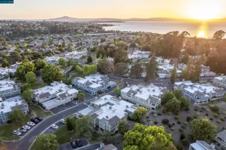 Photo #6: 41027644 Listing