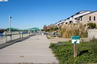 Photo #3: 41027653 Listing