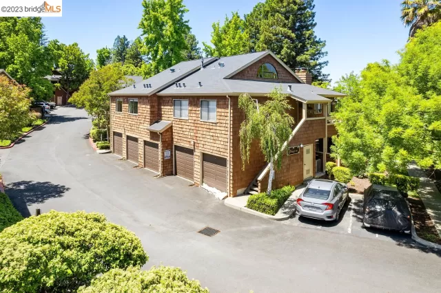 MLS: 41027735 Condo For Sale