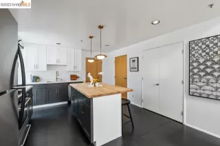 Photo #5: 41027742 Listing