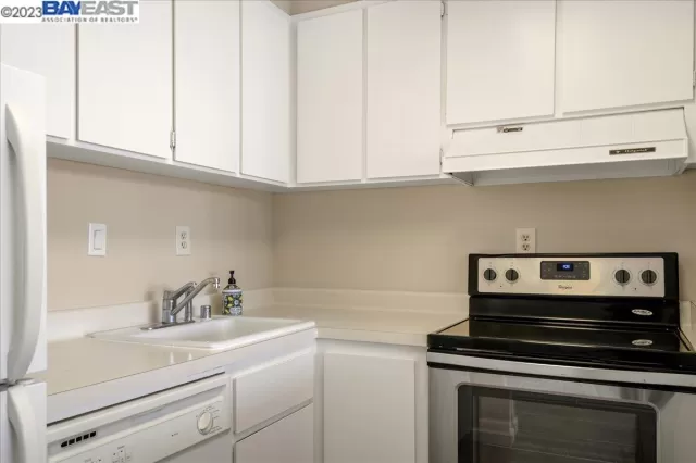 MLS: 41027761 Condo For Sale