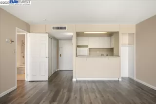 Photo #5: 41027761 Listing