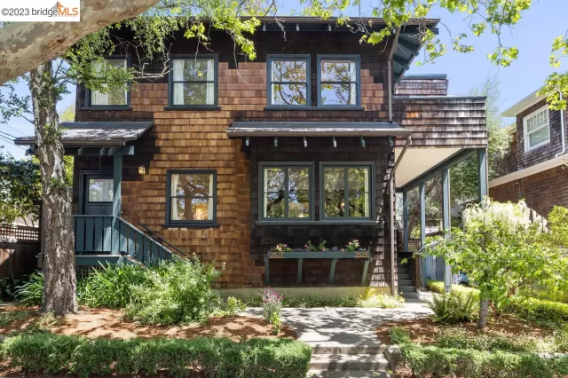 MLS: 41027839 Condo For Sale