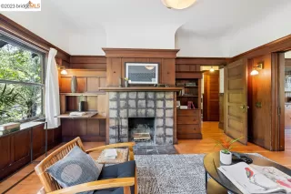 Photo #6: 41027839 Listing