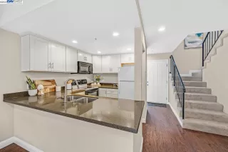 Photo #4: 41027846 Listing 