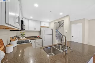 Photo #6: 41027846 Listing 