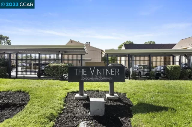 MLS: 41027879 Condo For Sale