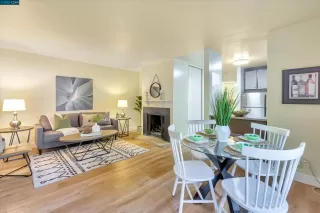 Photo #5: 41028002 Listing