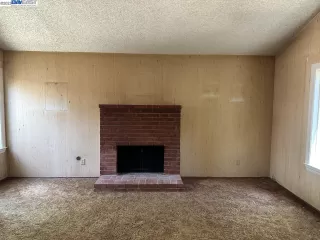 Photo #5: 41028038 Listing