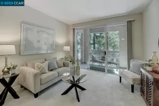 Photo #6: 41028043 Listing