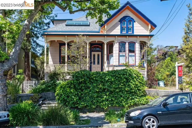 MLS: 41028102 Condo For Sale