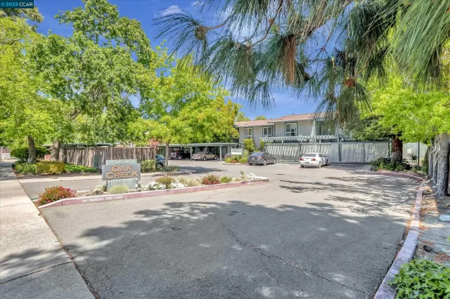 MLS: 41028106 Condo For Sale