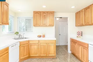 Photo #5: 41028161 Listing 