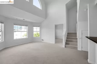 Photo #4: 41028228 Listing