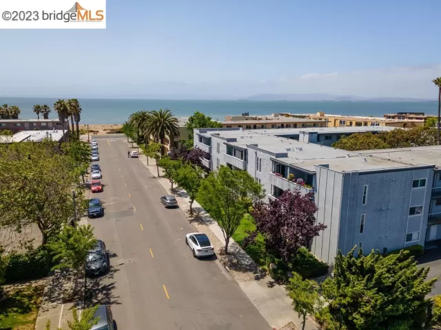 MLS: 41028365 Condo For Sale