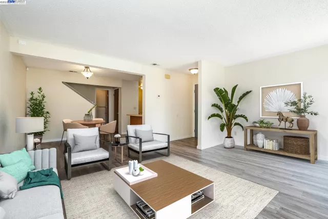 MLS: 41028374 Condo For Sale