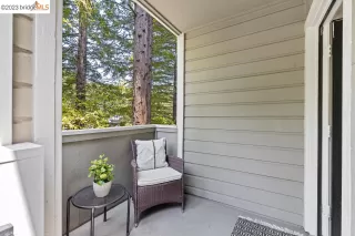 Photo #2: 41028395 Listing