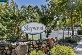 Photo #2: 41028402 Listing 