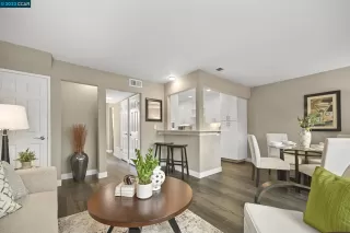 Photo #6: 41028402 Listing 