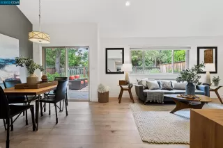 Photo #2: 41028417 Listing