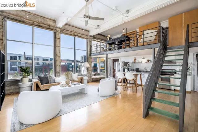 MLS: 41028423 Condo For Sale