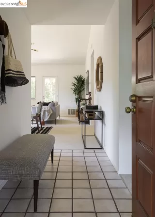 Photo #1: 41028478 Listing