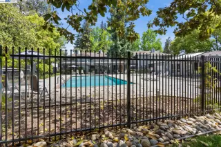 Photo #3: 41028532 Listing